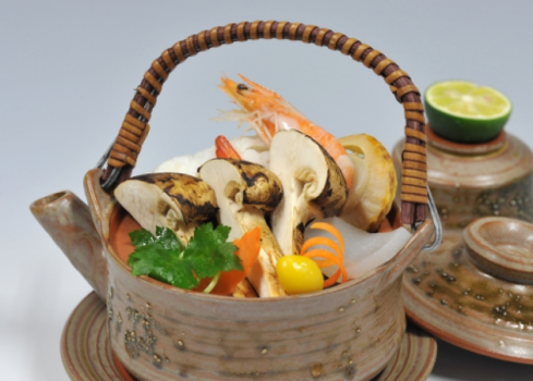 松茸土瓶蒸し