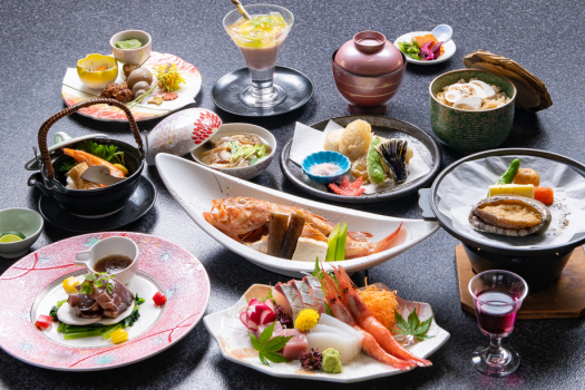 ☆【日帰り昼食】季節の旬をお届け！　「旬彩会席」プラン（２階お食事会場）