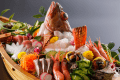 [Seafood Kaiseki Plan with Luxurious Boat Platter] Eat to your heart&rsquo;s content! All rooms feature ocean views and free Wi-Fi.