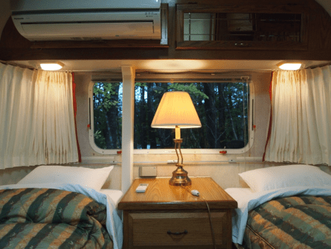 常設トレーラー