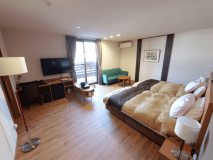 セミダブルベッドツイン／バルコニー付