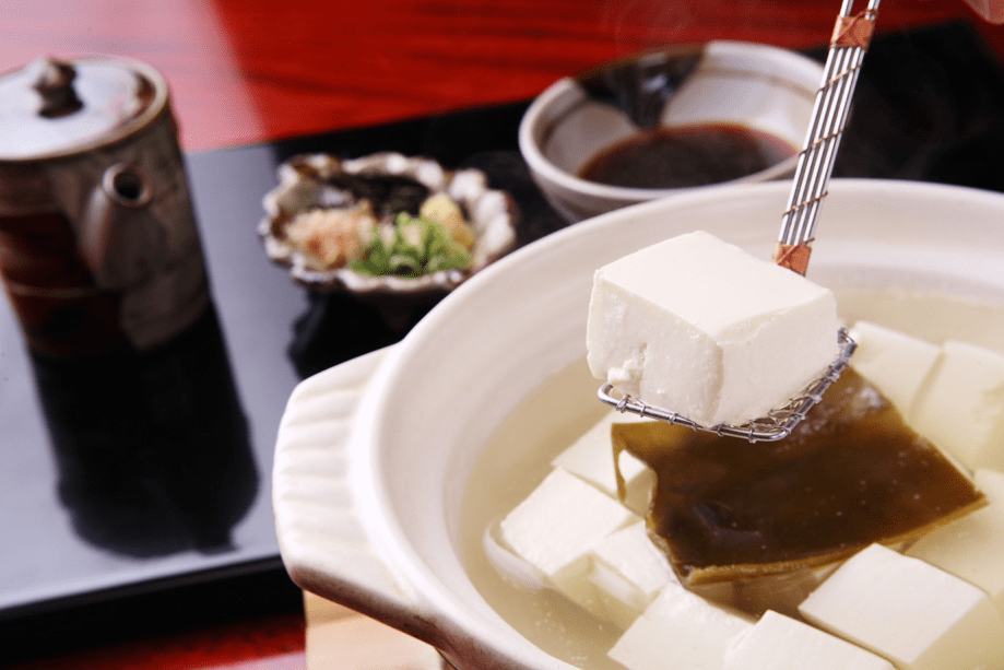 【夕食のみ】ライトアップされた料庭で愉しむローカルフード南禅寺名物の湯豆腐膳