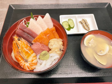 【えびせい/ブランチ】海鮮丼