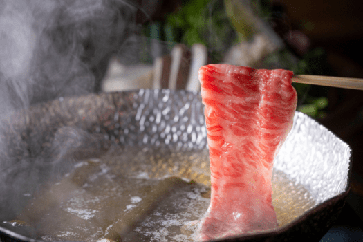 〈近江牛と近江鴨のしゃぶしゃぶ〉地産の食材を贅沢にしゃぶしゃぶで～人気観光地メタセコイアで楽しむ、プライベートリゾートフォレストヴィラ～【1泊2食】