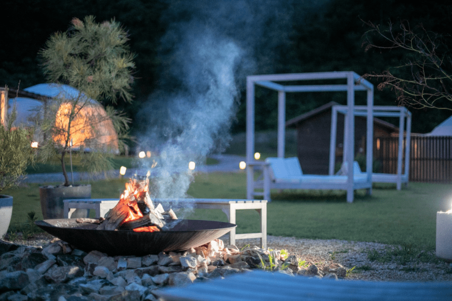 【ナナメ上↗上天草クーポン3,000円分付】海風を感じるグランピングステイ！人気のイルカウォッチングや遊覧船でも使用可能♪【食事選択可】