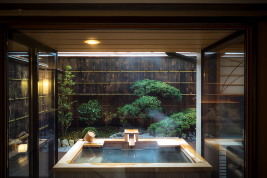 ≪KINKOH≫ Garden view room onsen open air bath