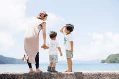 加計呂麻ブルーの海に包まれ、贅沢なのんびり時間を過ごす