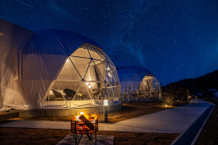 【リバーサイドドーム】ベッド4台・定員6名〈個室温泉風呂付〉