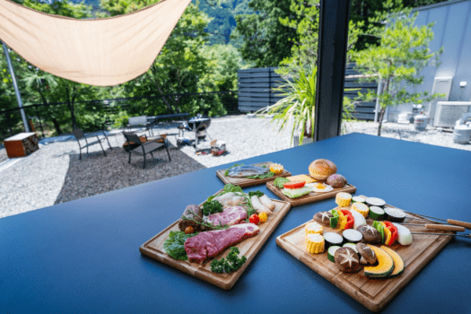 ＜静岡県産厳選食材BBQ＞DRIVE-IN BBQ＆デイユースサウナで過ごす特別なサウナ体験を