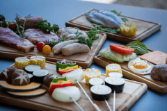 ＜静岡県産厳選食材BBQ＞DRIVE-IN BBQ＆デイユースサウナで過ごす特別なサウナ体験を