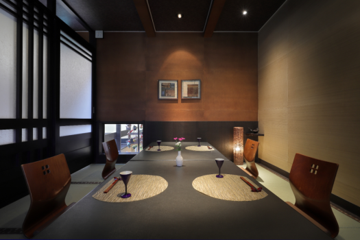 母屋レストラン