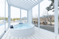 プライベートヴィラ【専用バレルサウナ、プール、ジャグジー付き】