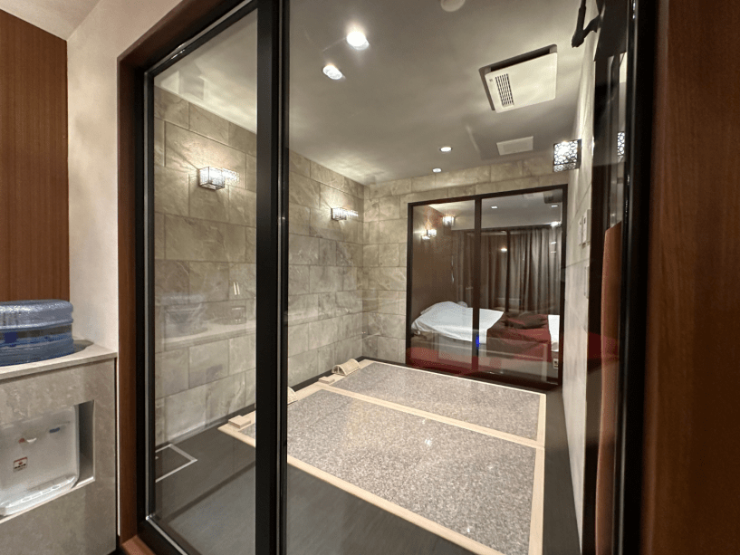 【選べる朝食付】豪華仕様客室／プライベート岩盤浴ルームプラン●キングベッド●