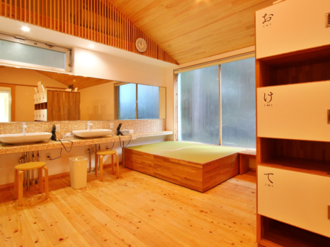 たまごの湯〈脱衣所〉