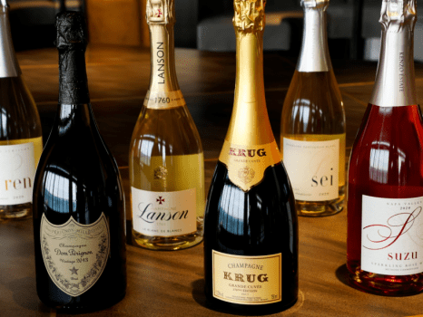 【BAR:KING】중후한 공간과 풍부한 메뉴로 여유의 한때를.