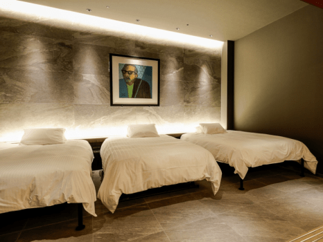 【长颈鹿1楼】带温泉露天浴池和按摩浴缸的套房 120㎡■豪华小型套房