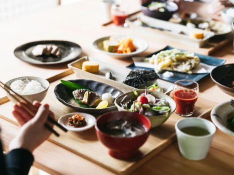 朝食