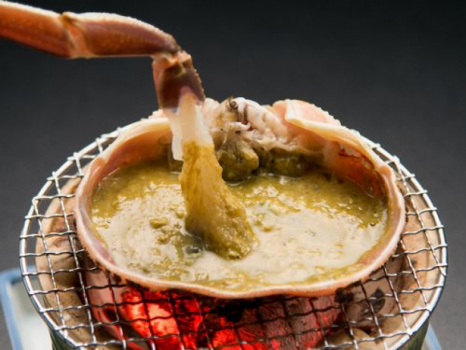 タグ付き松葉蟹を炭火焼き♪