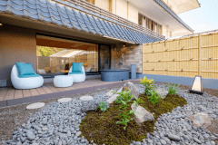 【コンセプトルーム】更紗（客室一例）アスプルンド製のリゾートスタイルの外家具付き、和の坪庭テラス