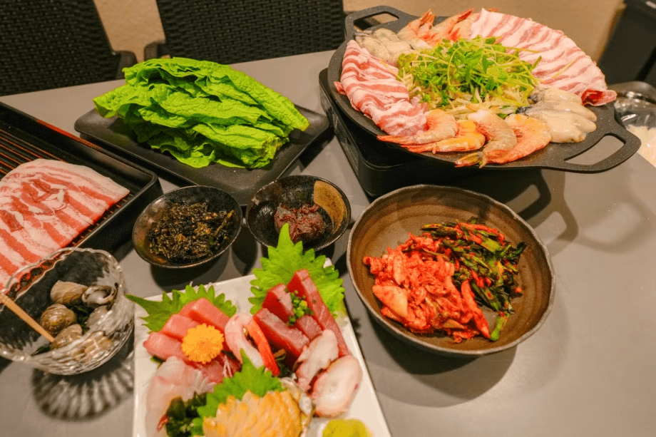 【夕食付き・海鮮と地産ポークの韓国風鉄板焼コース】~本格サムギョプサルを堪能!~厳選ご当地食材&韓国グルメ満喫プラン♪【選べる朝食】 【夕食付き・海鮮と地産ポークの韓国風鉄板焼コース】~本格サムギョプサルを堪能!~厳選ご当地食材&韓国グルメ満喫プラン♪【選べる朝食】