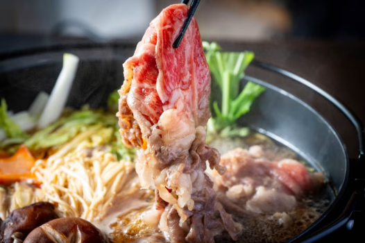 ≪いぬやど会員様限定10％OFF≫【夕食付き・そうさ若潮牛のすき焼きコース】～2種のそうさ若潮牛と彩り食材の贅沢盛り～食通も魅了する四季折々のグルメを味わう鍋料理【選べる朝食】