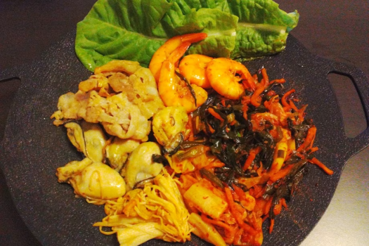 ≪いぬやど会員様限定10％OFF≫【夕食付き・海鮮と地産ポークの韓国風鉄板焼コース】～本格サムギョプサルを堪能！～厳選ご当地食材＆韓国グルメ満喫プラン♪【選べる朝食】