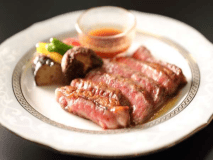 【別注】旨みがたっぷり牛ステーキに舌鼓