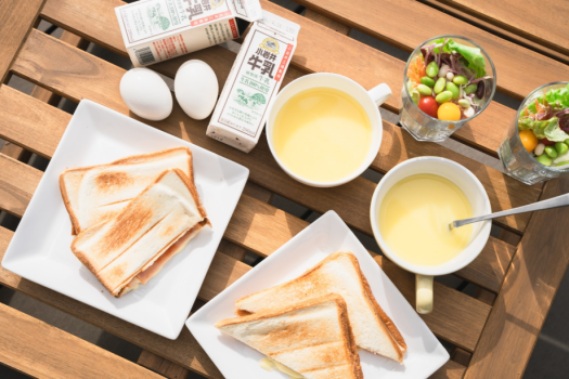 【地産地消BBQプラン】国産黒毛和牛もも×杜仲茶ポークスペアリブの地場堪能BBQ🍖＋グランピングモーニング＜夕朝2食付き＞