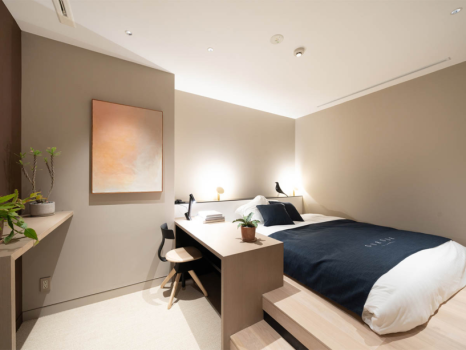 PRIVATE ROOM