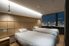 モダン洋室（夜景）