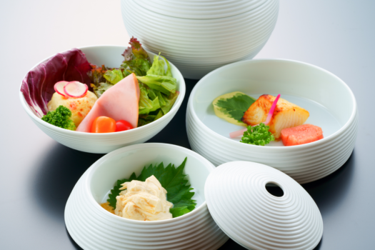 先着20組HP限定【４大グルメ2,000円引き】【豪華食材そろい踏み】伊勢海老×鮑×佐賀産牛“４大メイン食べ比べ”●特典：貸切１回無料【朝夕食事処】