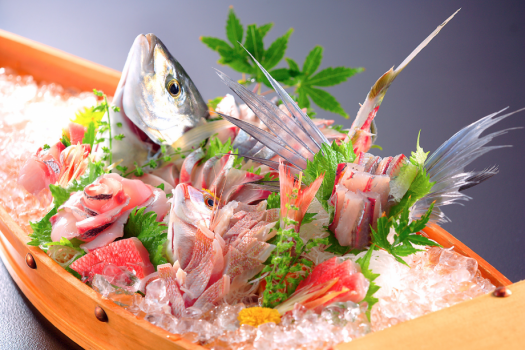 【舟盛り】毎朝仕入れる鮮魚をお刺身でご用意