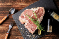 ◆贅沢！「Tボーンステーキ」プラン◆～肉好き必見！主役はど迫力のTボーンステーキ!!贅沢ディナーと源泉温泉で最高の滞在を～【1泊2食付き】