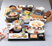 【人気No.1／黒潮懐石16品】黒潮が育んだ海と山の恵み！旅の記憶に残る季節の懐石料理＜一泊二食＞