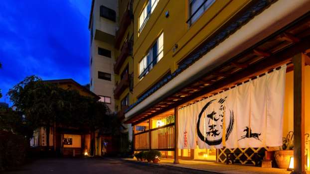 ＜年末年始12/27～1/3＞温泉旅館で迎える晴れやかなお正月／素泊まり☆お食事は街中で／事前カード決済専用
