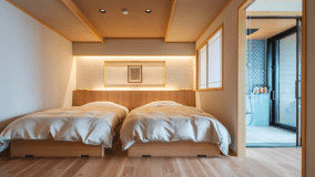 禁煙【掛け流し温泉半露天風呂つき和洋室 (701)】眺めの良い縁側あり