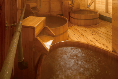 露天風呂女子檜風呂