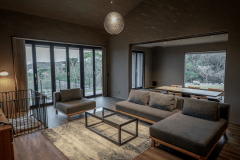 ◆ラグジュアリスイート＜115㎡＞◆小・中型犬3頭まで～プライベートドッグラン140㎡・プール完備