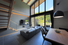 露天風呂付プレミアムヴィラ：リビング