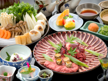 ■鴨鍋■相性バツグンの鴨とネギの出汁が出た“あったか”鴨鍋♪出汁のしみわたった具材は味わい深いです。