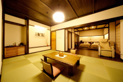 離れスイート「露天風呂付き客室+専用囲炉裏」