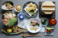 【料理長お勧めの季節の会席】新鮮な日本海の幸や地元の旬菜をふんだんに使用した当館人気のお料理♪