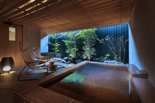 【はなれ 椿】木漏れ陽が降り注ぐ専用露天風呂