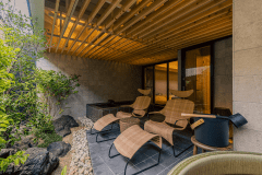 【はなれ 椿】寝室から続くアウトドアのバスエリア