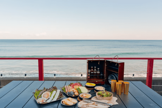 【公式】【2食付&times;5大特典】贅沢BBQと絶景温泉のグランピング【期間限定】