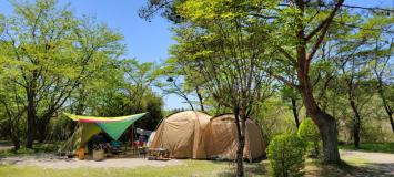 ダブルRサイト【川沿いAC電源無し2区画サイト】