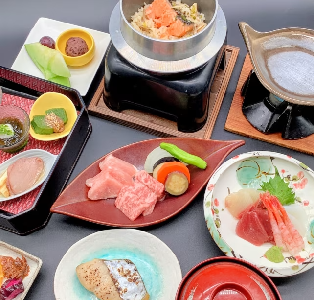自慢の温泉で至福の癒し♪旬の食材を彩り豊かな創作和会席スタンダードプラン 自慢の温泉で至福の癒し♪旬の食材を彩り豊かな創作和会席スタンダードプラン