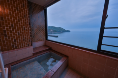 和洋室（バス・トイレ付）★オーシャンビュー★Wi-Fi完備