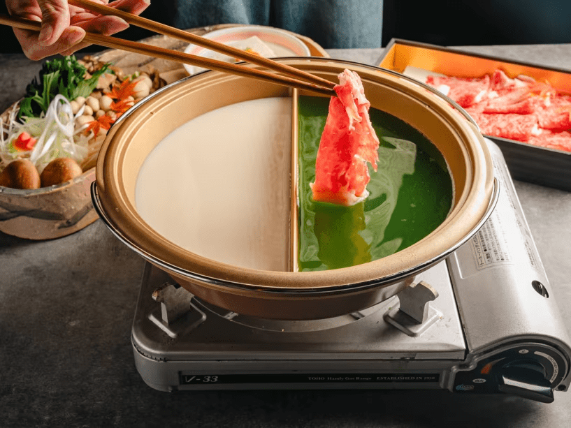 【2連泊プラン】夕食は異なるメニューをご用意♪BBQ＆おおいた和牛二色鍋の豪華料理を堪能（2食付）