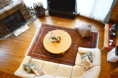 【Marigold】本格的な暖炉など、クラシカルなログハウスの雰囲気をお楽しみいただけます。